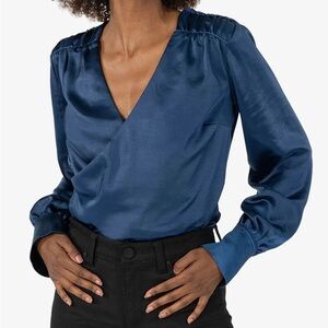 NWT Kut From The Kloth Satin Blouse